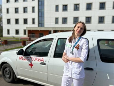 С символом Победы на груди выполняют сегодня свои профессиональные обязанности коломенские врачи Новости Коломны 